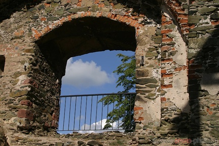 Zamek Bolków/Bolkoburg (20060606 0028)